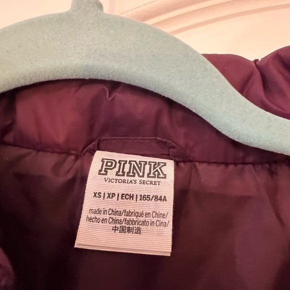 PINK VICTORIA’S SECRET WINDBREAKER - Picture 3 of 4